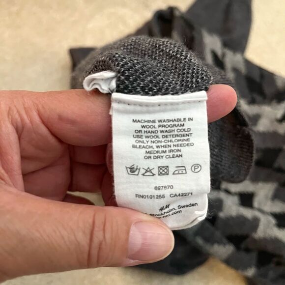 H&M Merino Wool Knit Blend Houndstooth Lightweight Long Sleeve Crew Neck Sweater - Picture 9 of 9